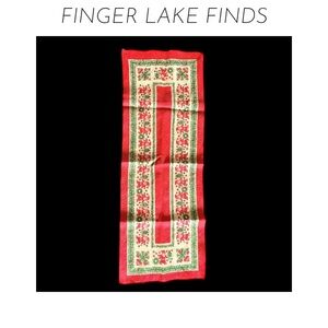 Vintage Scandinavian Christmas Runner